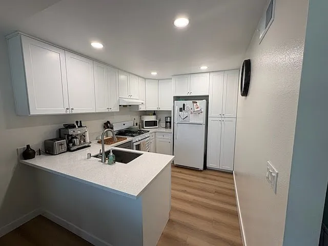 2 bed, 1270 sqft, $3,300 — Photo 4