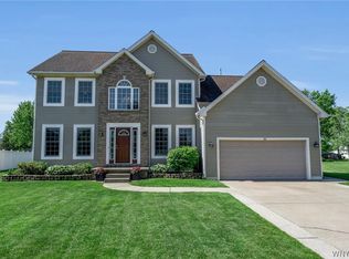 153 Nathans Trl, Lancaster, NY 14086