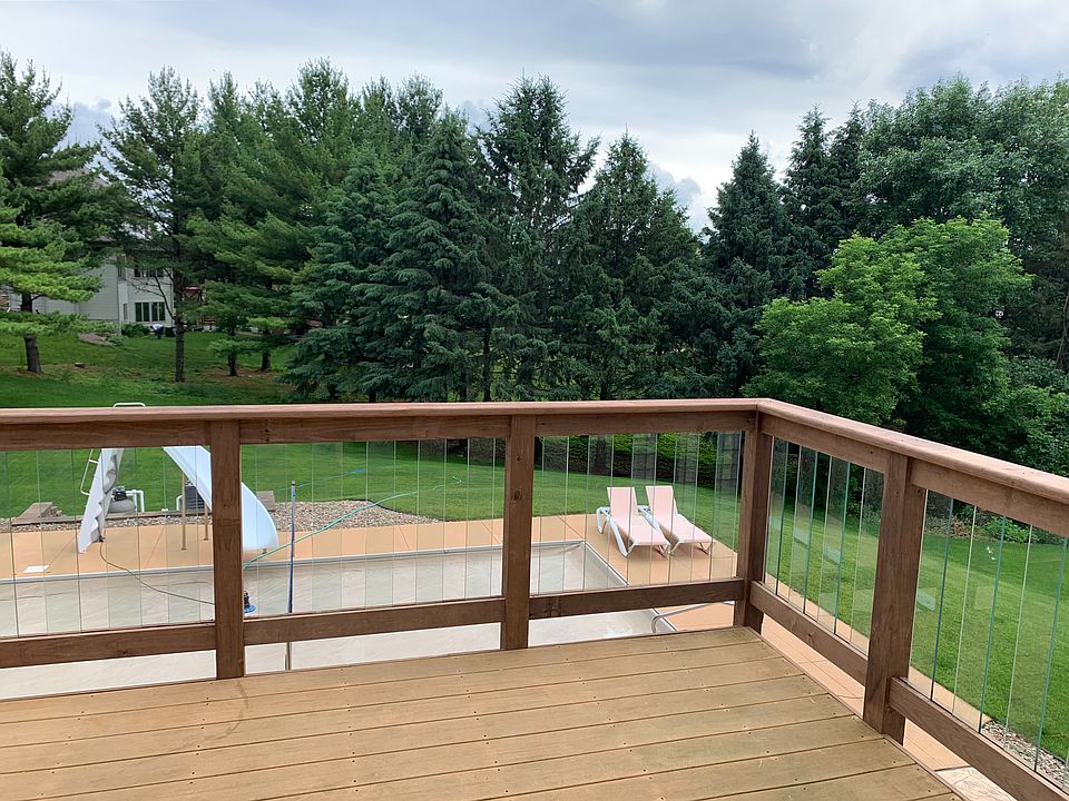 2nd image of 3111 Scanlan Ln NE