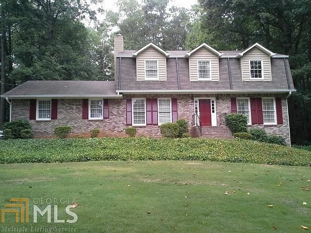 2nd image of 5560 Rosser Rd