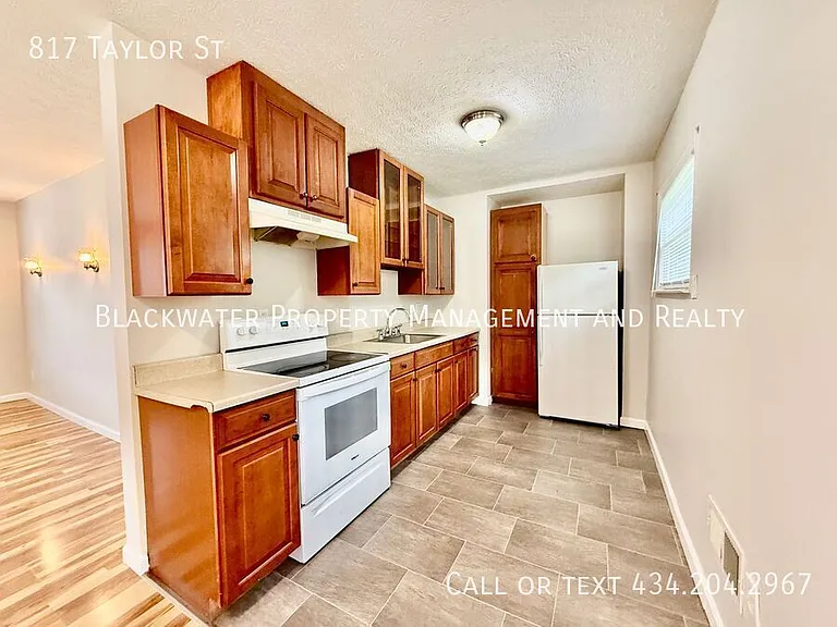 817 Taylor St — Photo 4