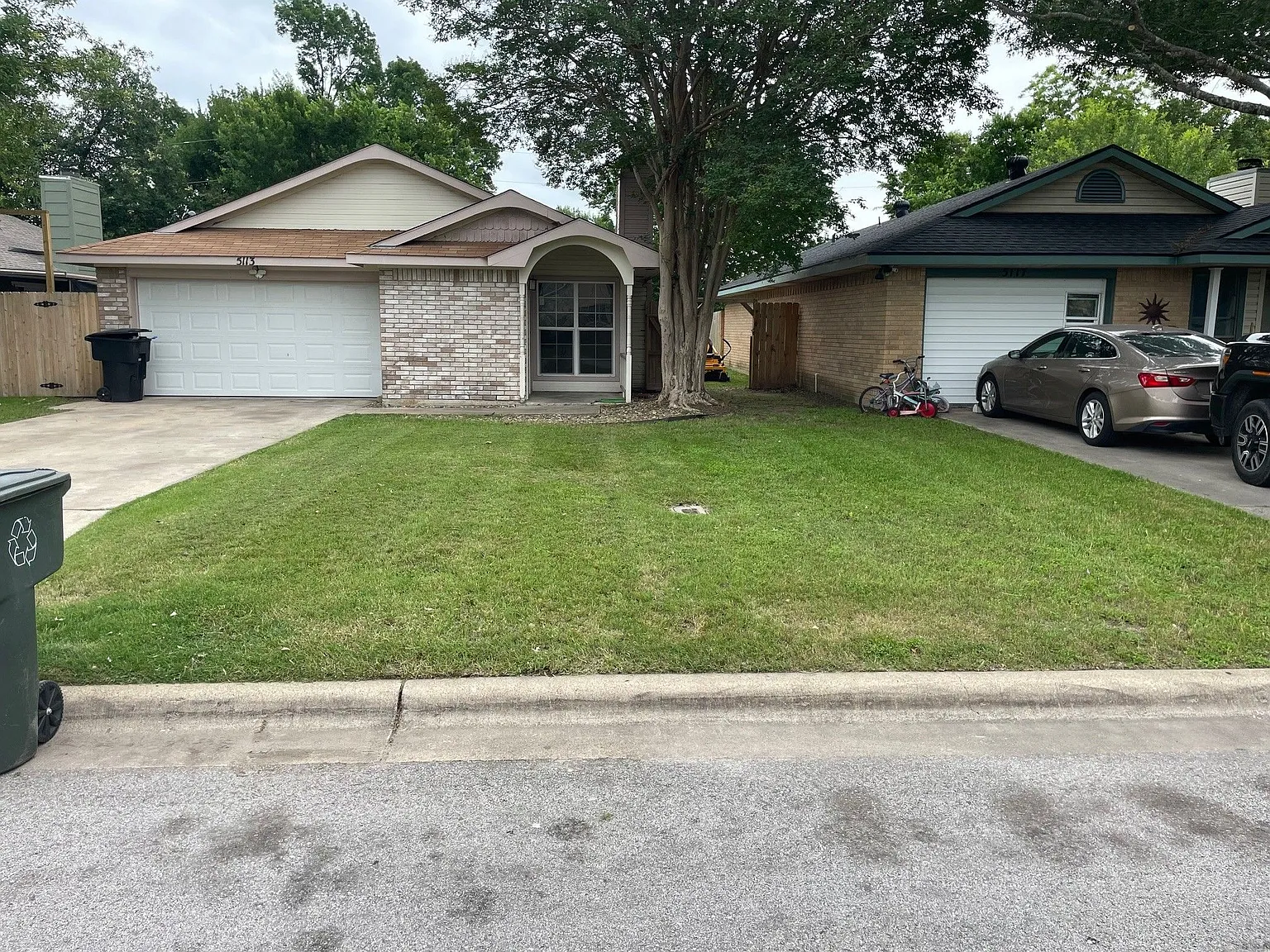 3 bed, 2.0 bath, 1214 sqft, $1,550 — Photo 1
