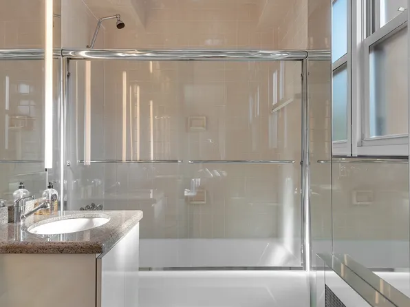 80 Central Park West image 16 of 18