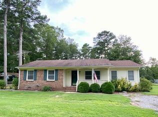 200 Holly Ave, Jarratt, VA 23867