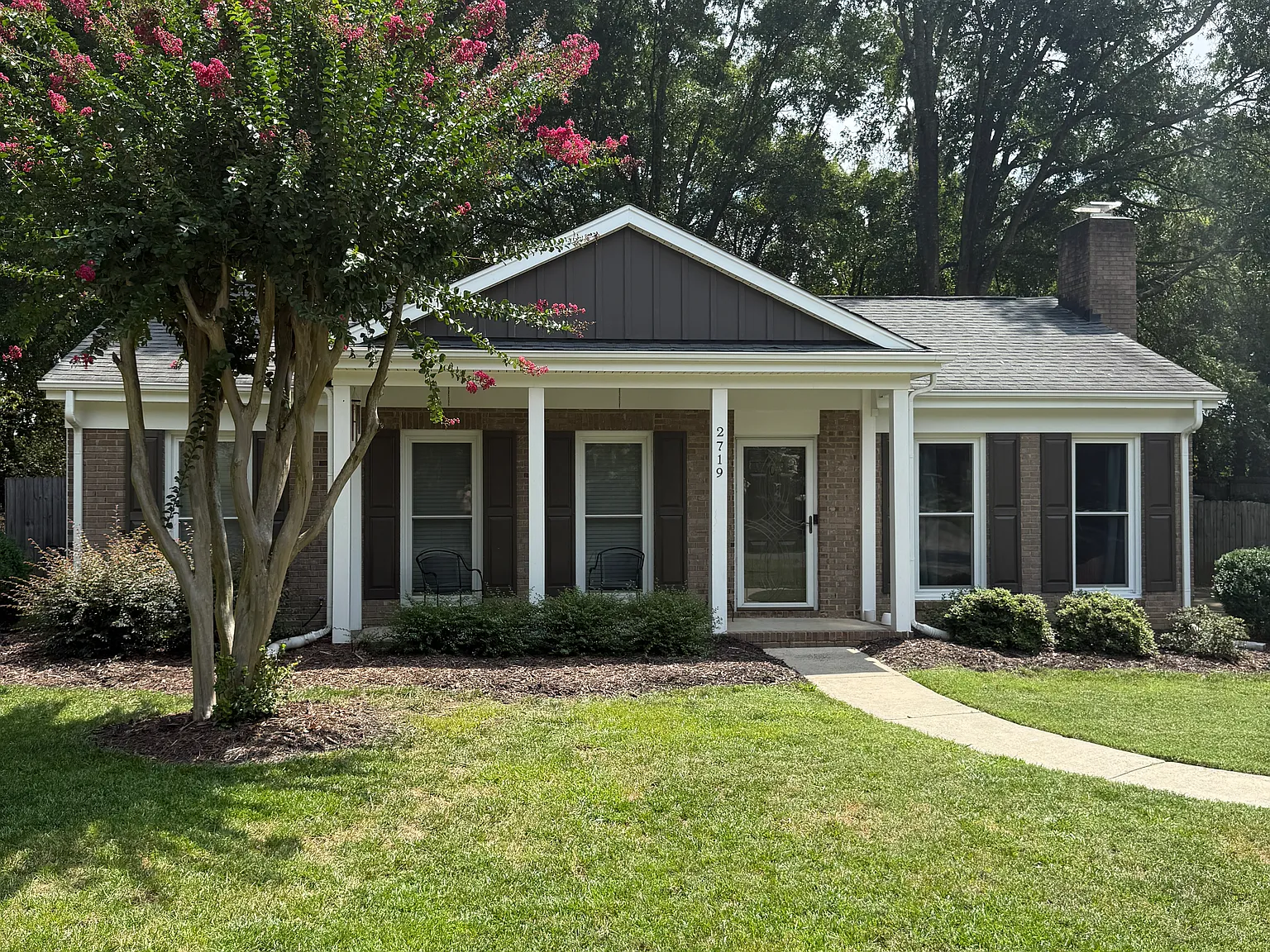 3 bed, 1320 sqft, $2,600 — Photo 1