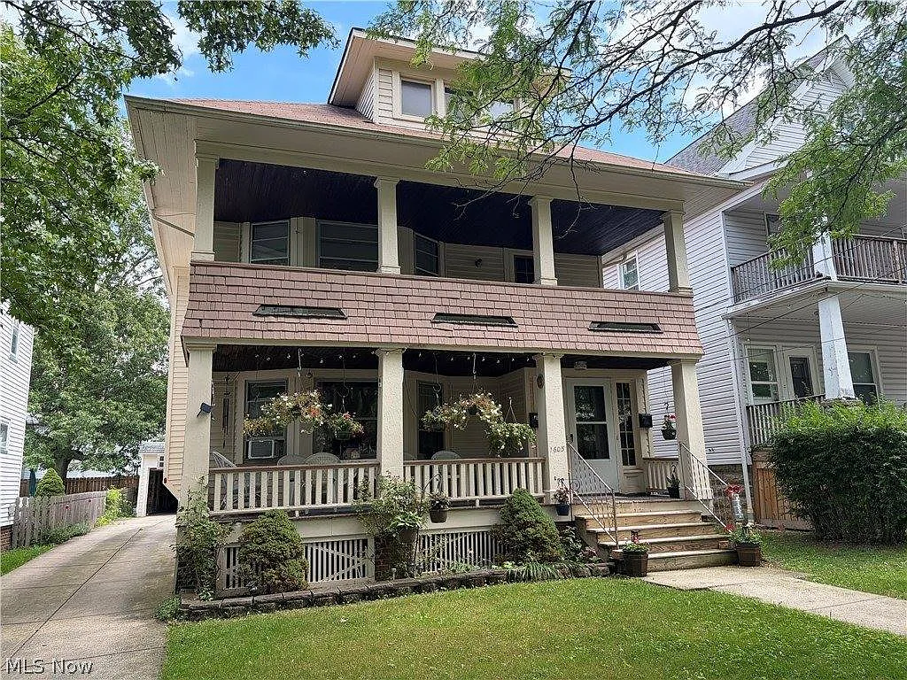 3 bed, 1980 sqft, $1,400 — Photo 1