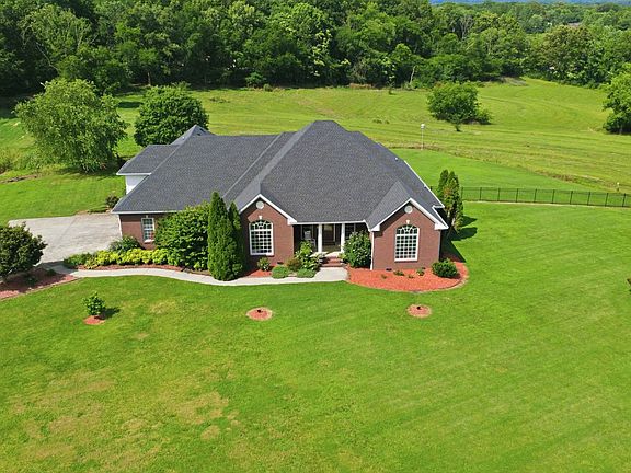 4th image of 1045 McClure Rd