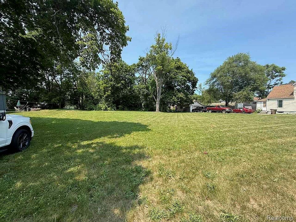 1st image of 353 N Perry St