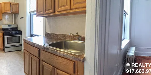 Rented by Alexiou Realty