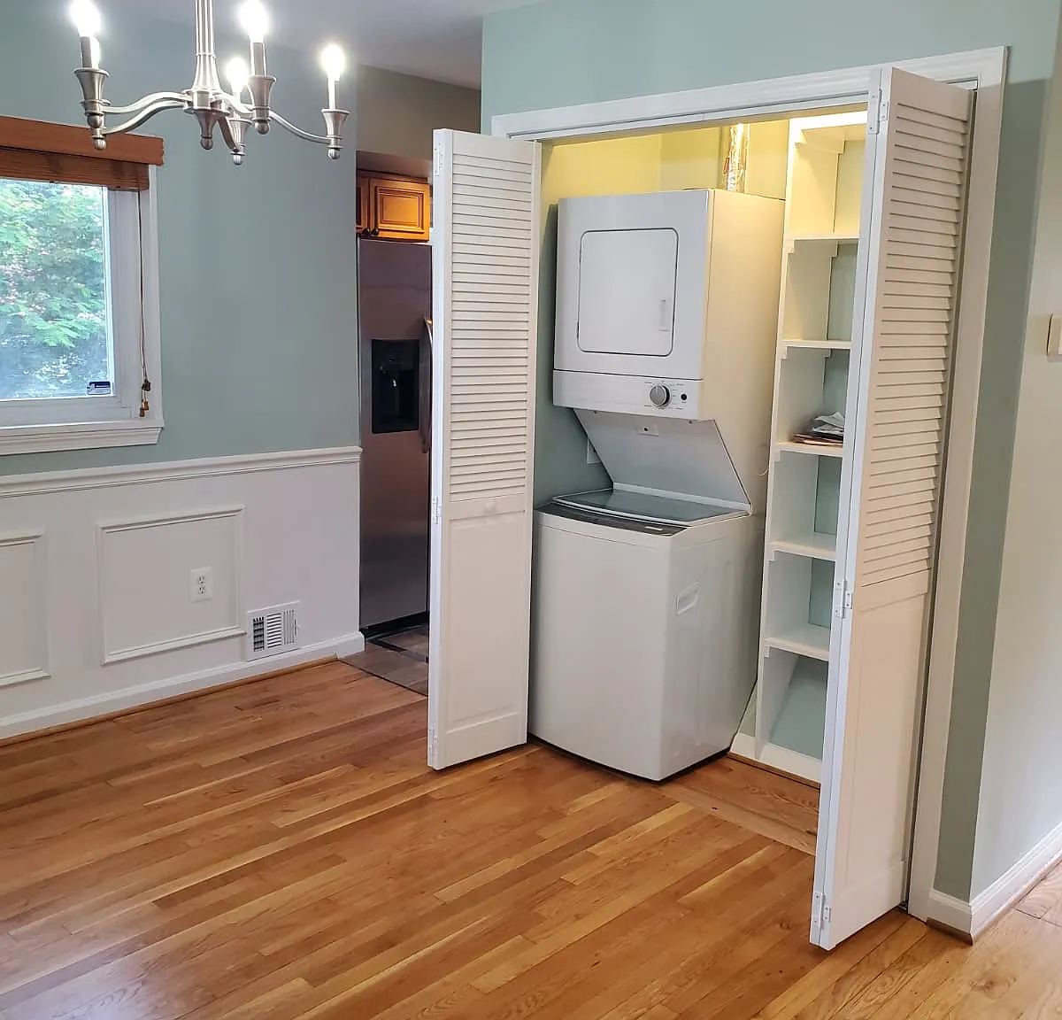 3 bed, 1.5 bath, 1000 sqft, $2,800 — Photo 2