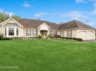 6315 Holly Rd, Libertyville, IL 60048