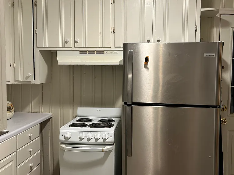 240 Habersham Dr — Photo 21