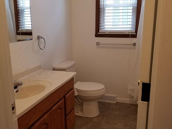 5th image of 3822 Bauer Dr