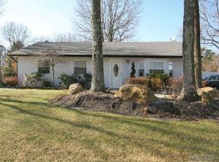 18 Milldown Rd, Yaphank, NY 11980