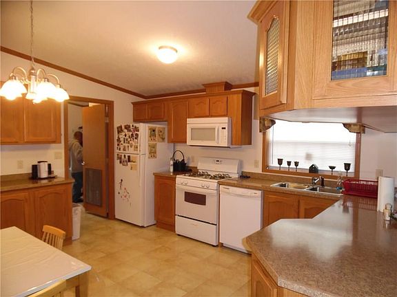 2nd image of 1271 Schamus Dr