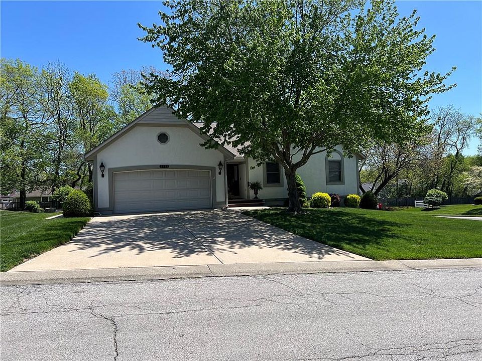 1st image of 3333 Gateway Dr