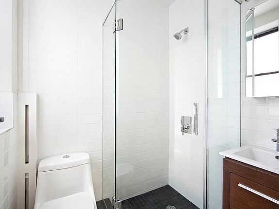 4th image of 536 Bergen St #6