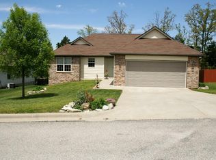 91 Shiloh St, Branson, MO 65616