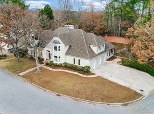 130 Barnard Pl, Sandy Springs, GA 30328