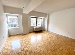 756 Washington St APT 1, New York, NY 10014