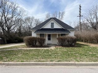 200 Spring Ave, Liberty, MO 64068