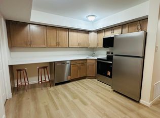 108 Brighton Ct, Sicklerville, NJ 08081