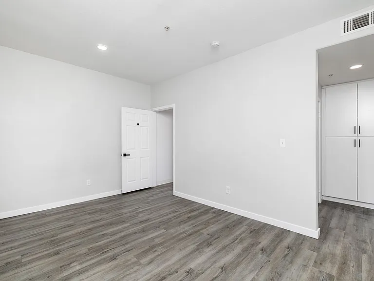 2820 Sawtelle Blvd — Photo 86