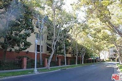 3rd image of 631 Wilcox Ave APT 3C