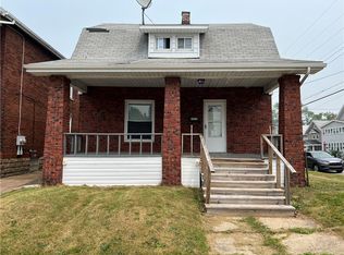 2827 Wayne St, Erie, PA 16504