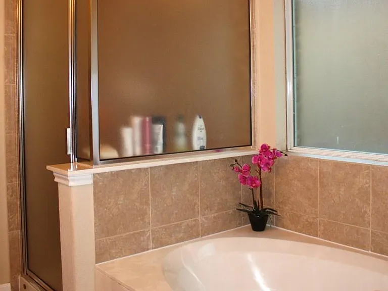 7714 Stephany Taylor Dr — Photo 6