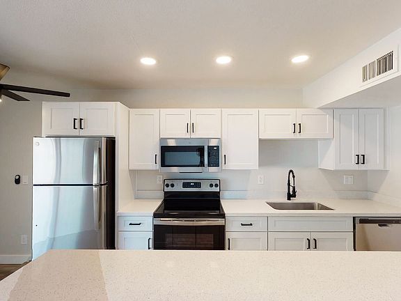 4th image of 1716 E Ocotillo Rd APT 3