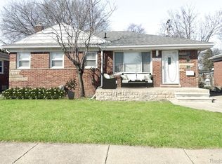 25875 Koontz St, Roseville, MI 48066