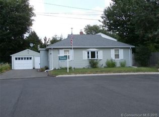 20 Oval Ln, Manchester, CT 06040