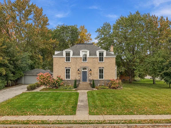 64 South St W, Aylmer, ON N5H 1R1