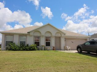 719 SW Jordin Ave, Port Saint Lucie, FL 34953