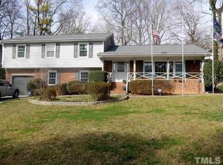 1905 Bobwhite Ct, Raleigh, NC 27609