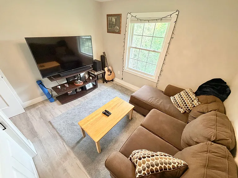 127 Station Rd — Photo 15