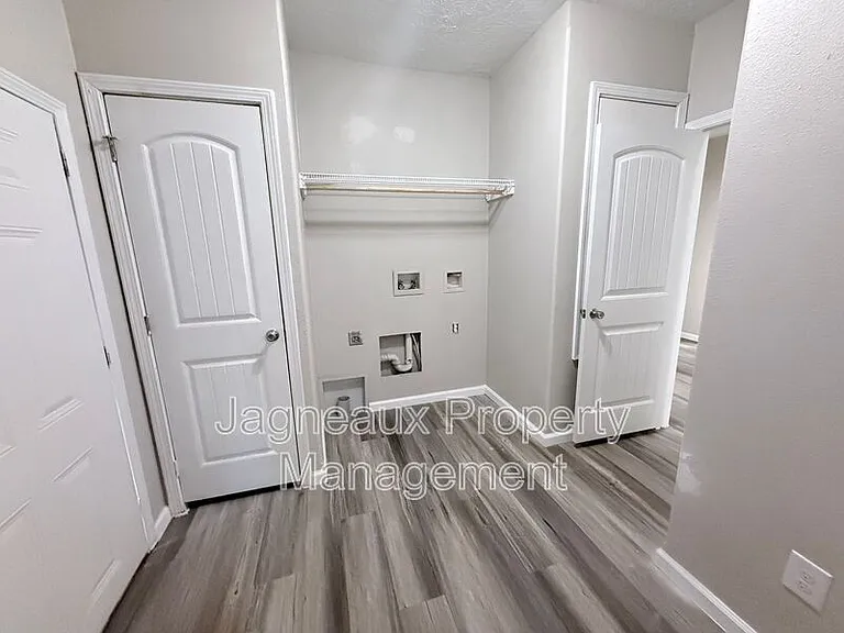 816 Shady Ln — Photo 15