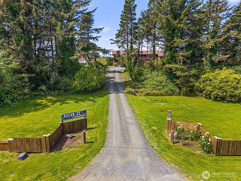5th image of 2855 S Forrest Street #203