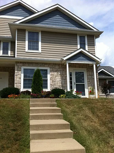 2728 E Creeks Edge Dr Photo 1