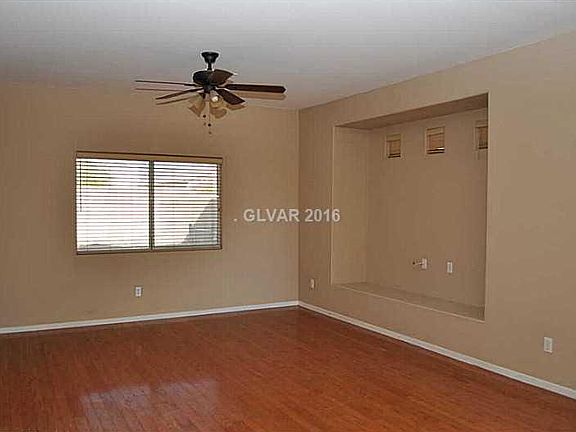 2nd image of 3844 Hollycroft Dr #0