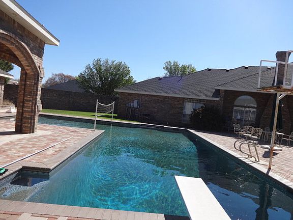 3rd image of 5624 Hathaway Ct