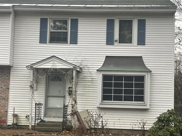 22 Cardinal Lane, Claremont, NH 03743