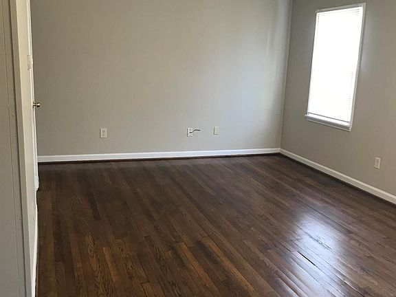 3rd image of 221 25th St SW