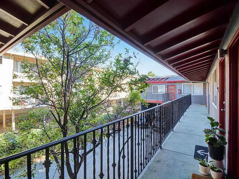131 Cerrito Avenue — Photo 18