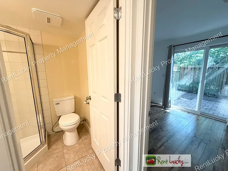 2652 NW 56th St — Photo 22