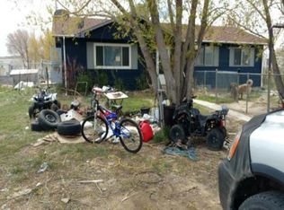 301 Iris Ave, Bairoil, WY 82322