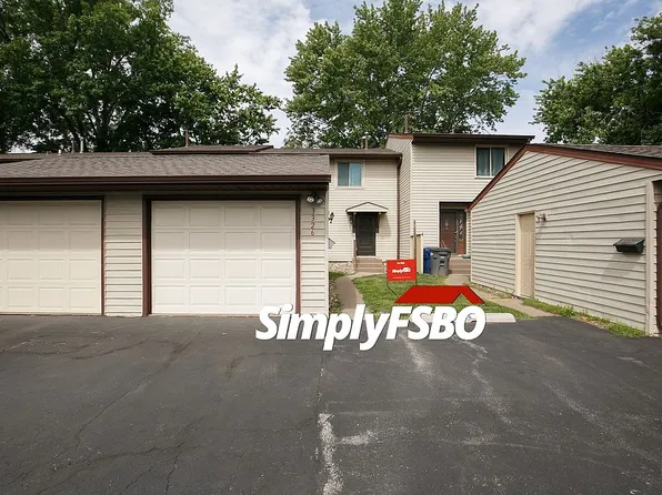 3326 Johnathan Ave, Bettendorf, IA 52722