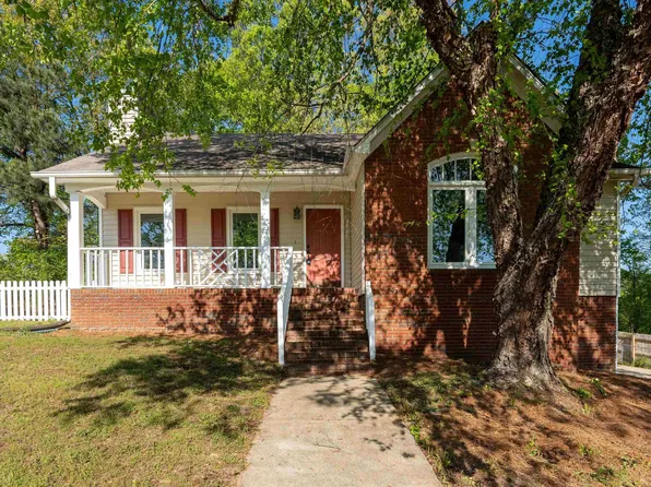 6110 Amy Ln, Trussville, AL 35173