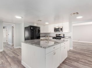 1463 E Scenic St, Apache Junction, AZ 85119